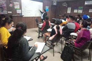 associate-college-of-career-training-bharat-nagar-chowk-ludhiana-language-classes-for-english-blopb5012n