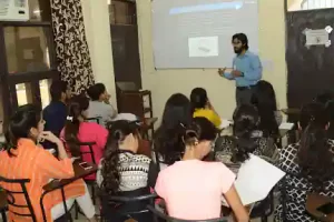 ups-education-paschim-vihar-delhi-ugc-tutorials-mtrn2y0bik