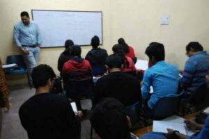 yvs-institute-shakarpur-delhi-tutorials-3fcuobb